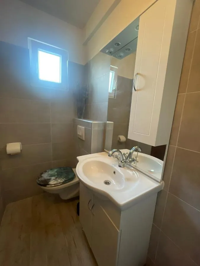 Studio Apartment Dona Τρογκίρ 0*,  Κροατία