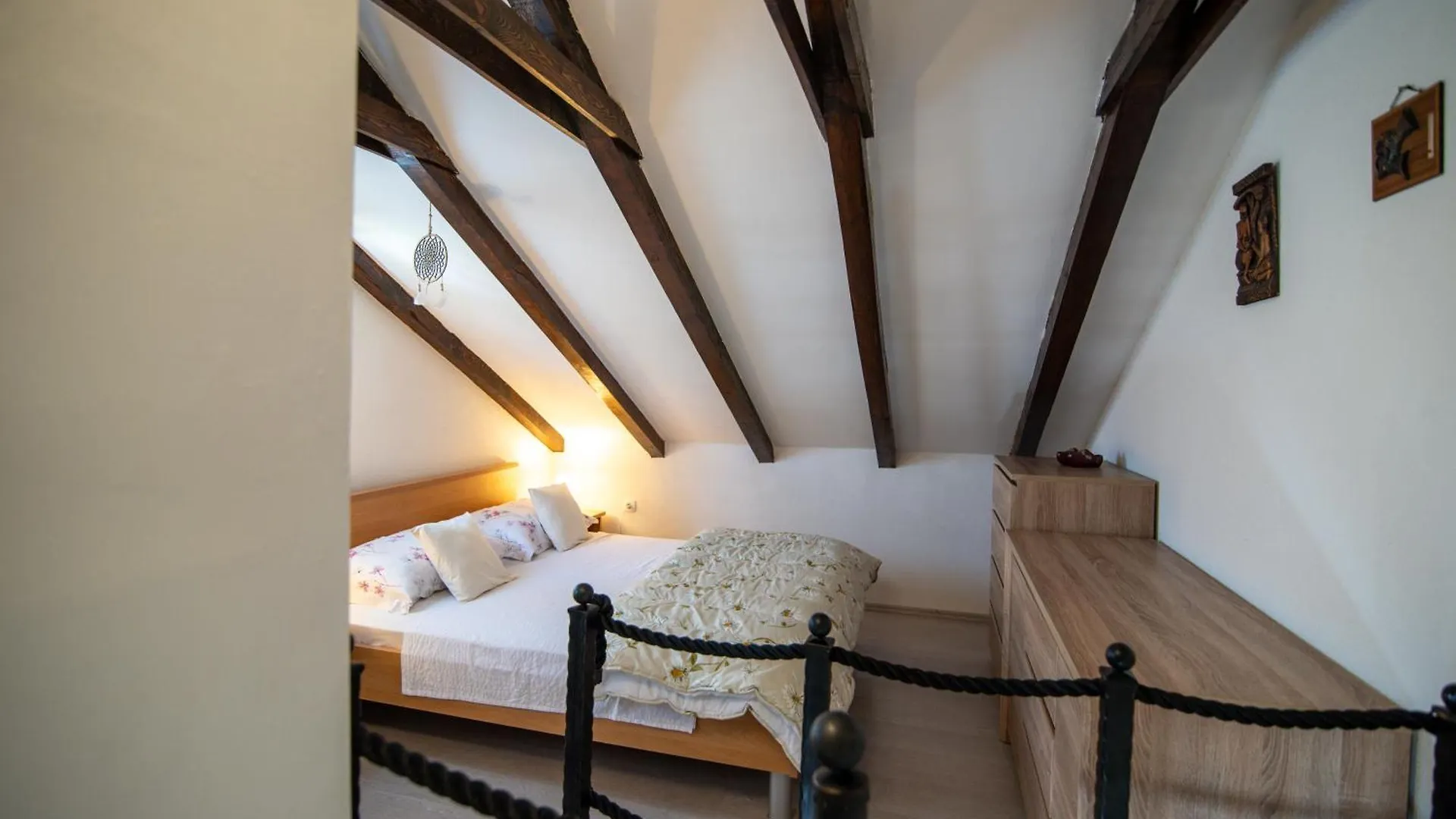 Studio Apartment Dona Τρογκίρ