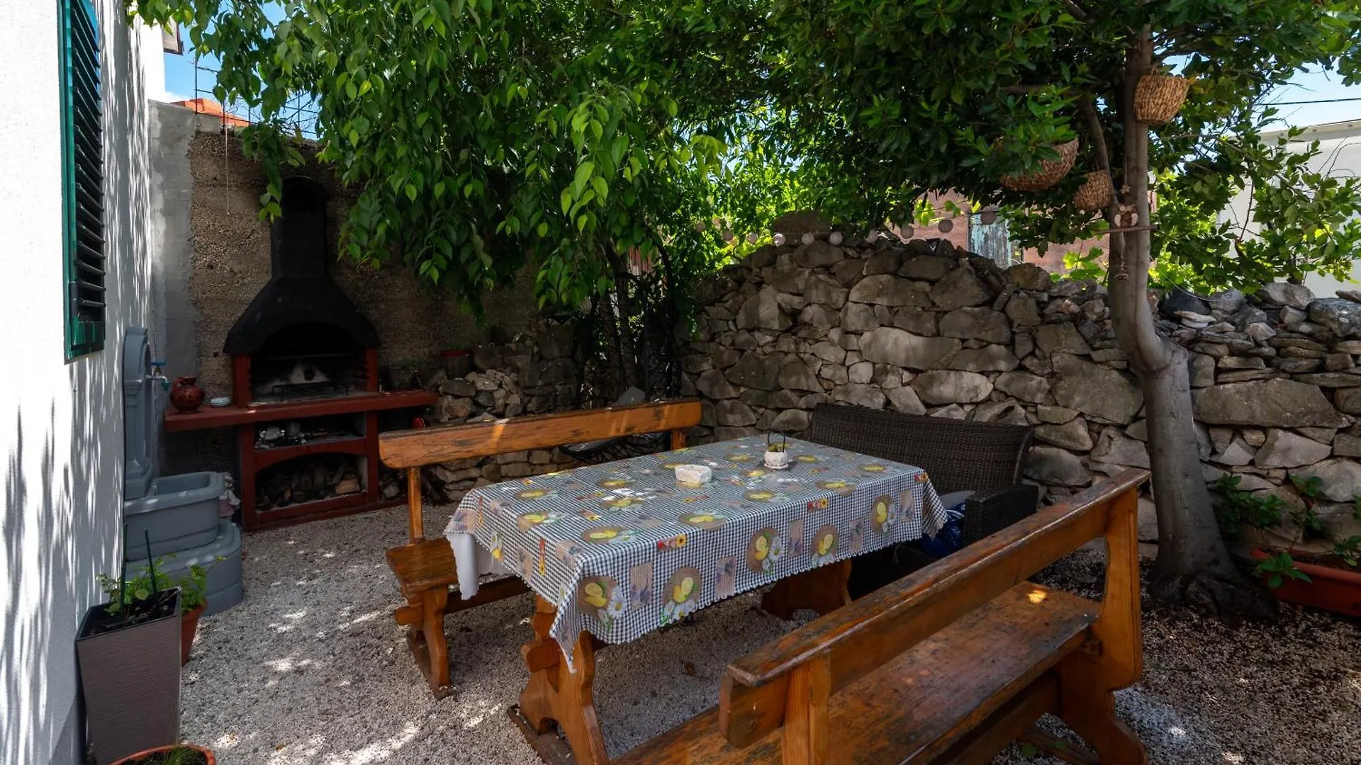 Studio Apartment Dona Τρογκίρ