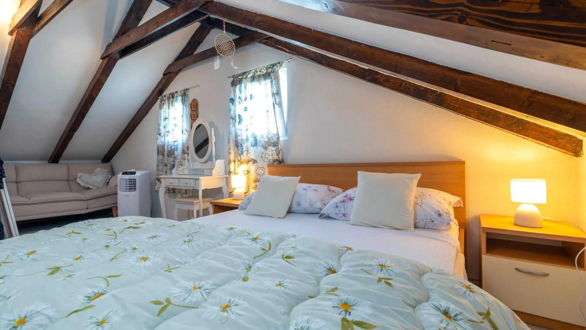Studio Apartment Dona Τρογκίρ