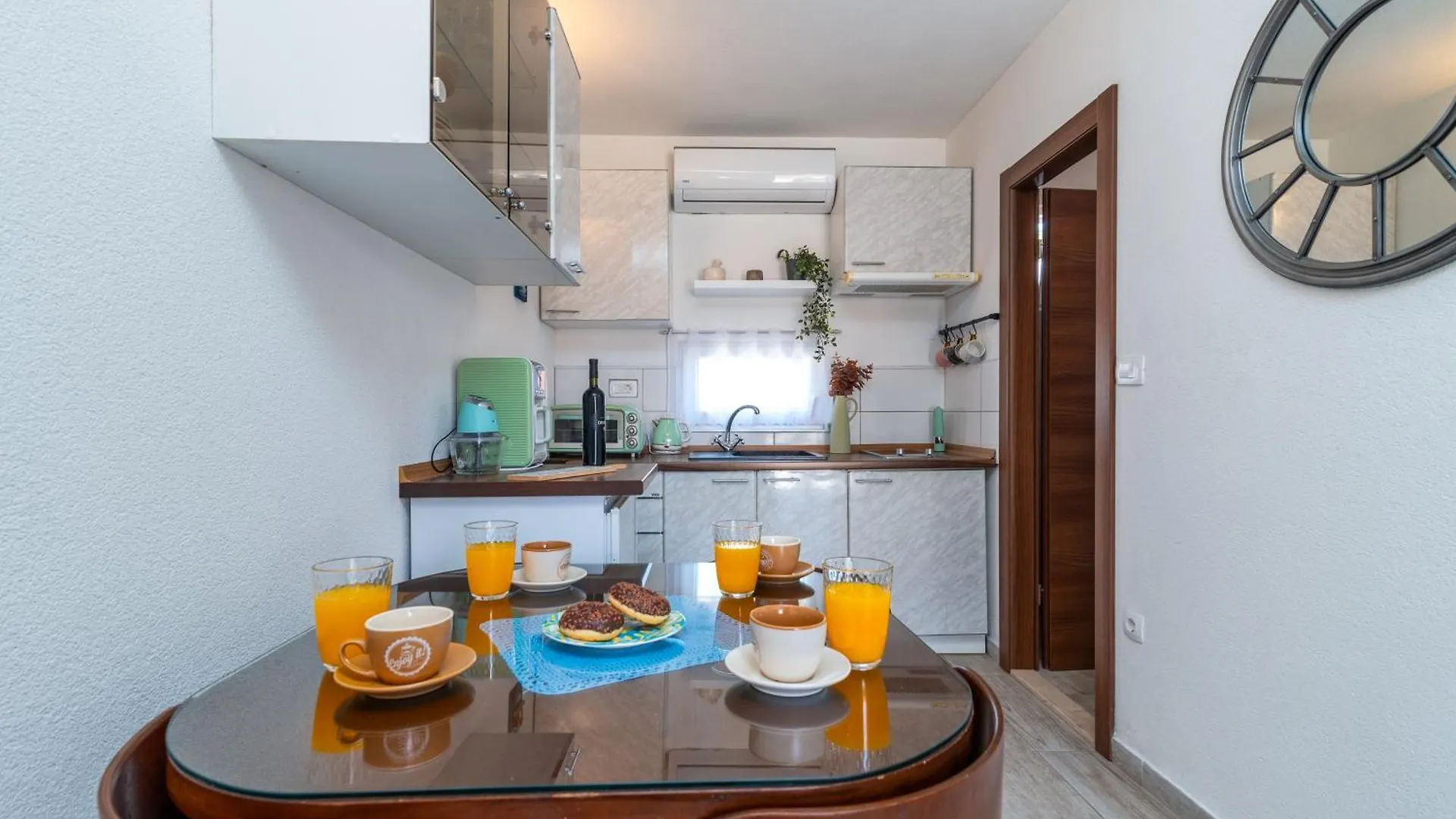 Studio Apartment Dona Τρογκίρ