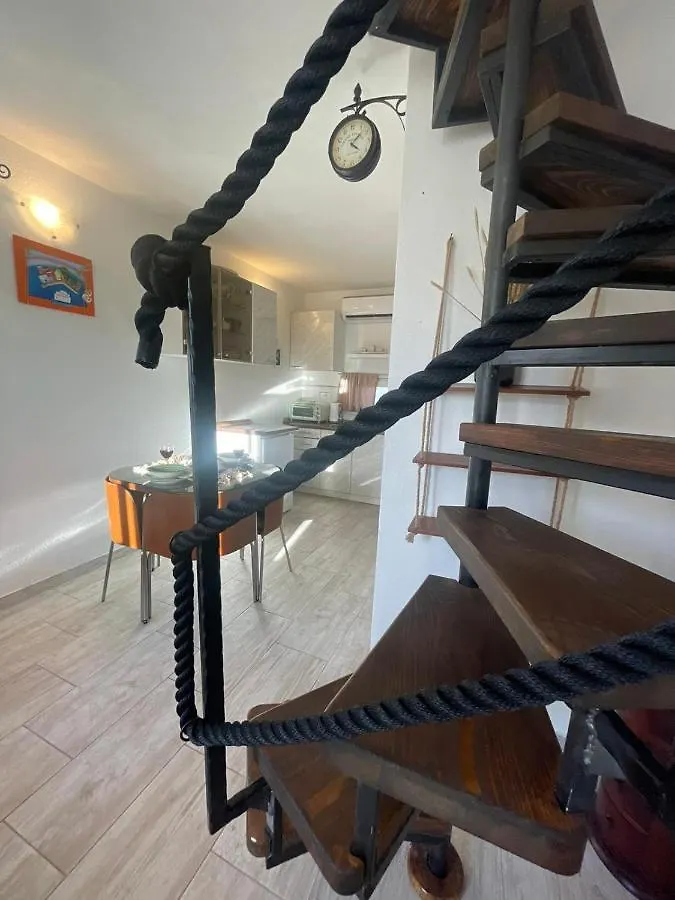 Studio Apartment Dona Trogir
