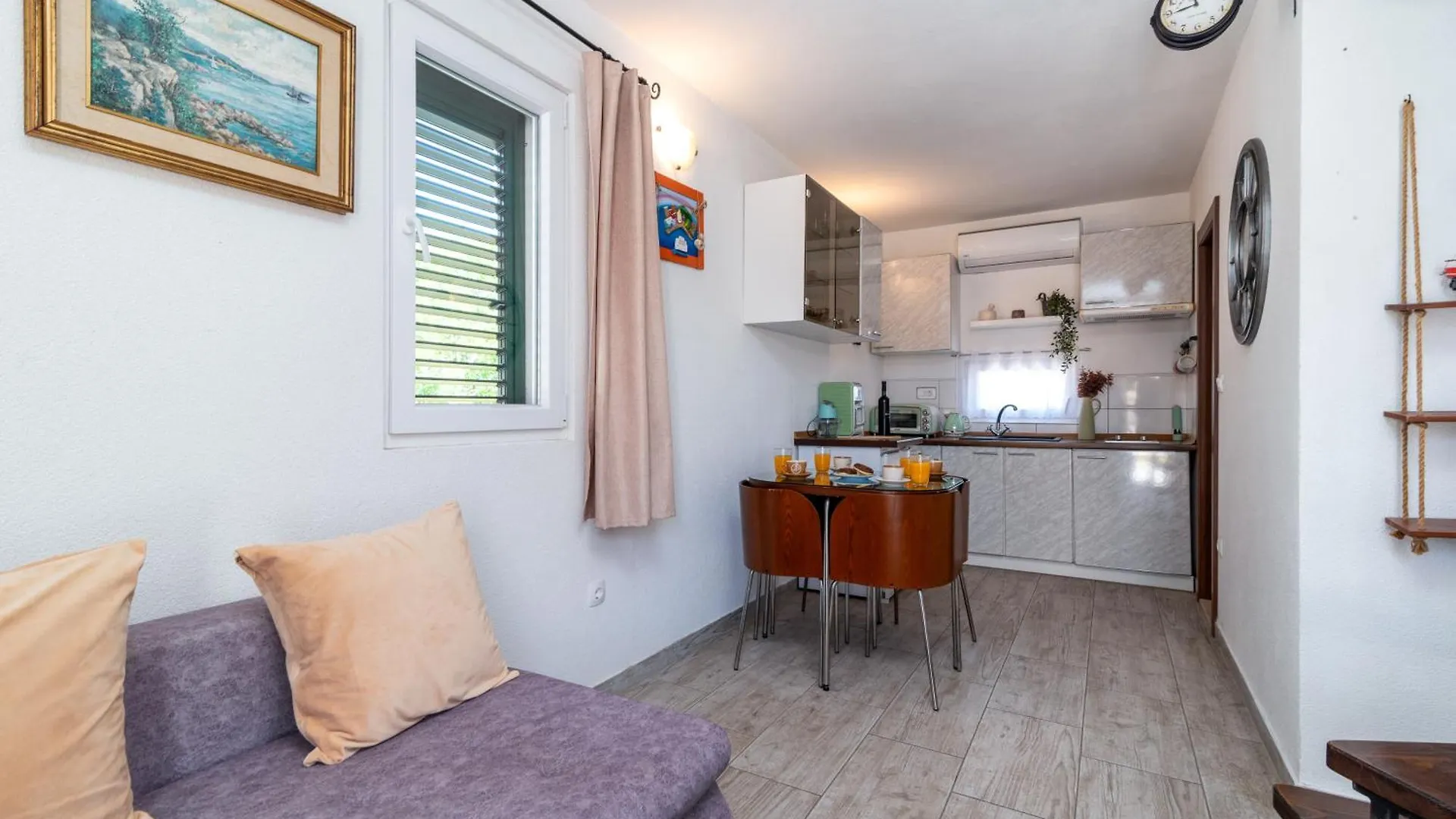 Studio Apartment Dona Trogir 0*,  Croatia